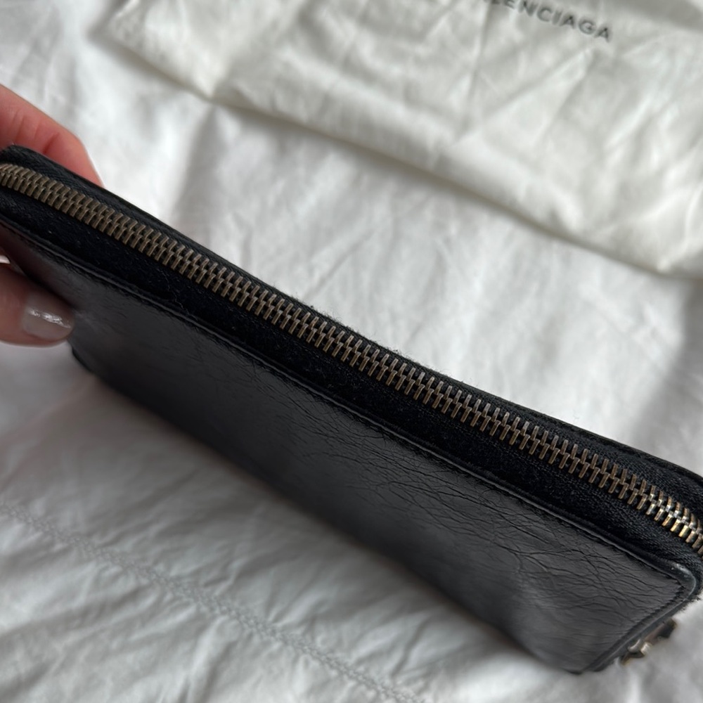 Balenciaga Black Textured Wallet - Picture 5 of 9
